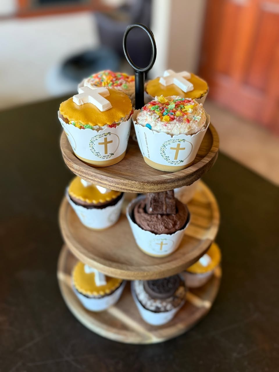Graduation celebration cupcakes